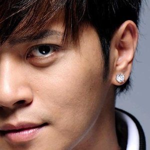 NEW Men's Luxury Fashion .925 Silver Stud Earrings